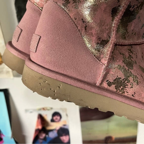 🩷 RARE Pink & Gold Flecked Uggs 🩷 - Picture 4 of 8